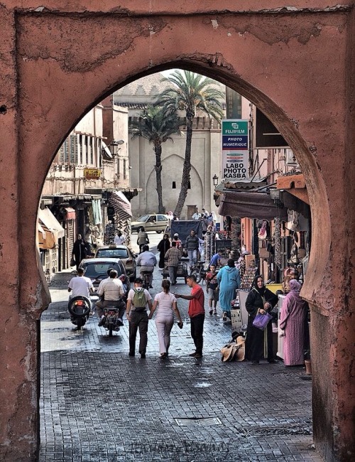 Moroccan street and their markets.