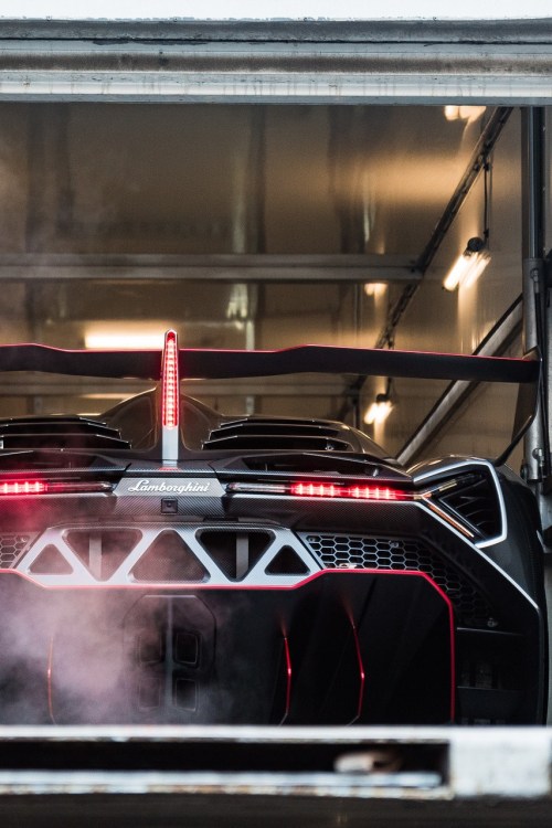 myheartpumpspetrol: Veneno Spaceship | Alex Babington