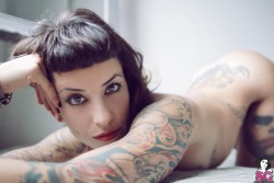 sglovexxx:  Smash Suicide 