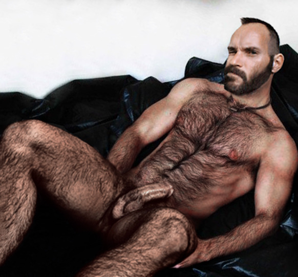 robeartuk:  bimassageguy: amateur bearded, muscle bear with a thick erection Magnificent