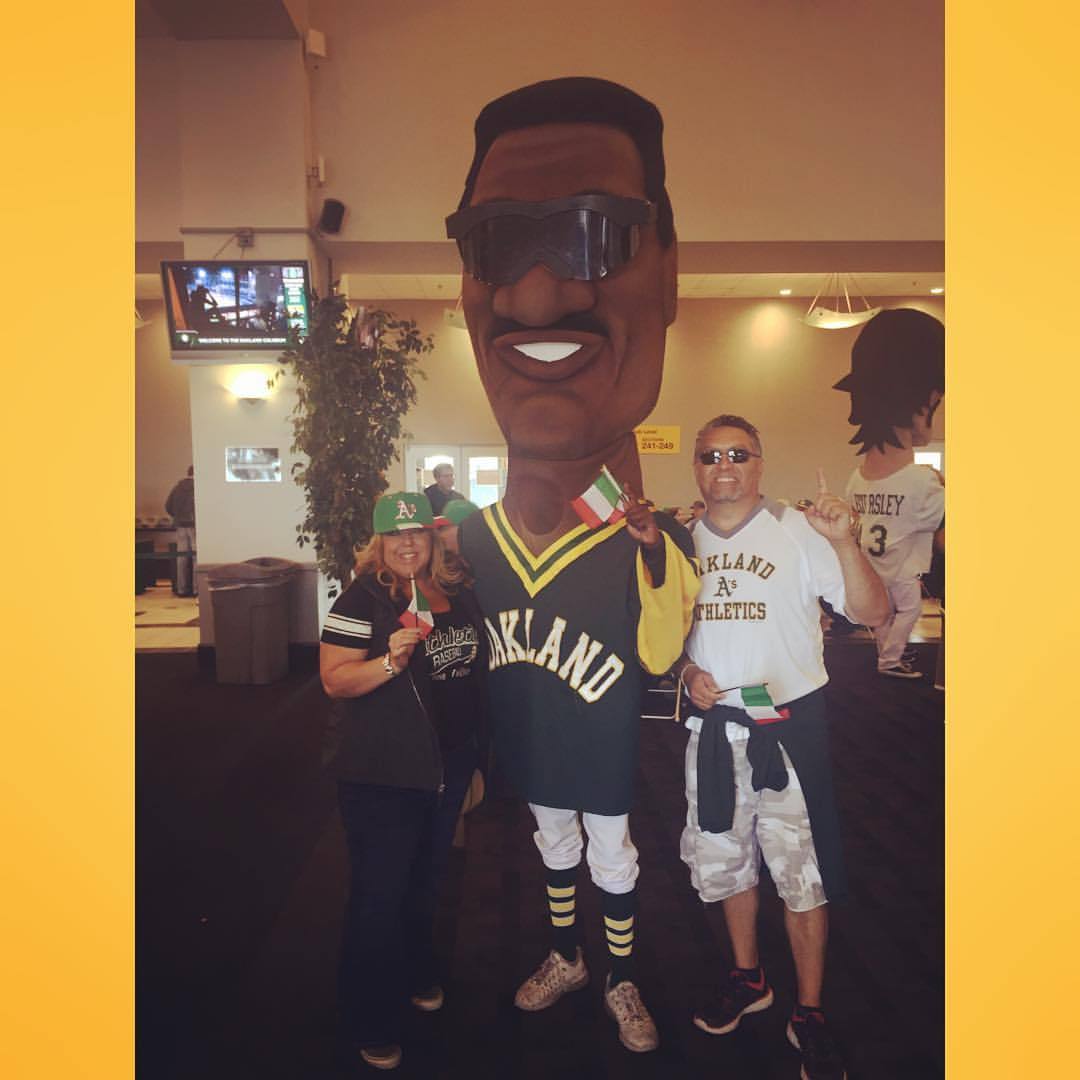 #bigheads #henderson #oaklandathletics  (at A&rsquo;s Game @ Oakland Coliseum)