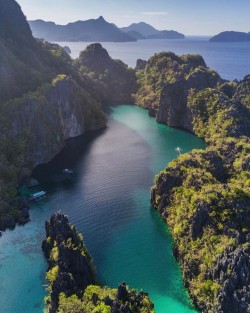 optic-culture:   scott_mcfarlane x Big Lagoon - El Nido, Palawan