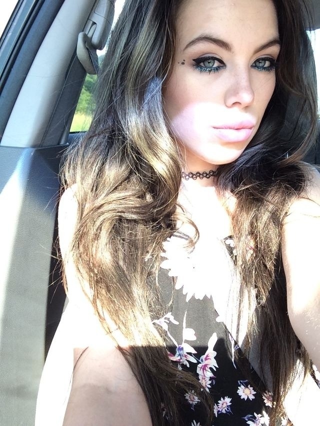 missmelissa14:  them00n:  I don’t even give a fuck if it’s not Wednesday she’s