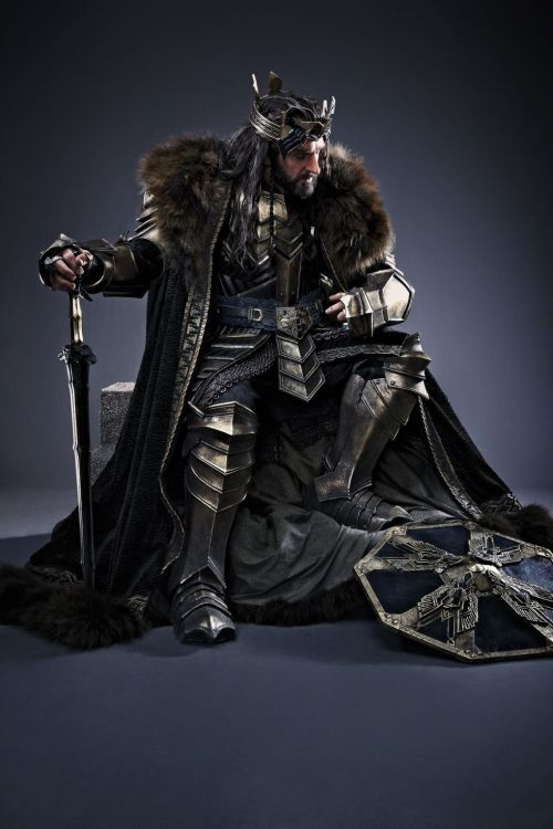 riepu10:  Thorin Oakenshield King Under The Mountain x (by Nels Israelson / Sarah Dunn)