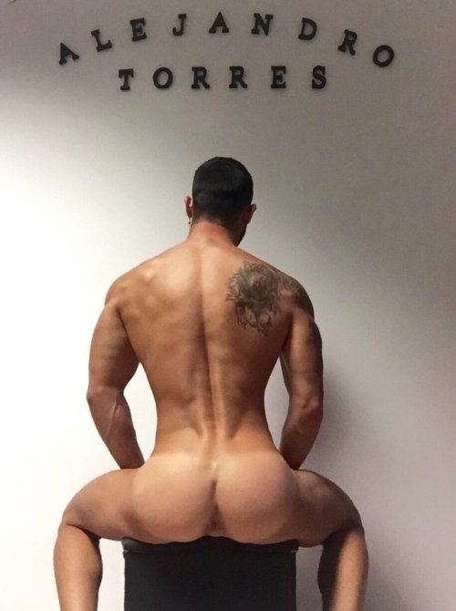 bigbroth4u-blog: The sweet spot where the top of a man’s ass crack meets the small of his back alway