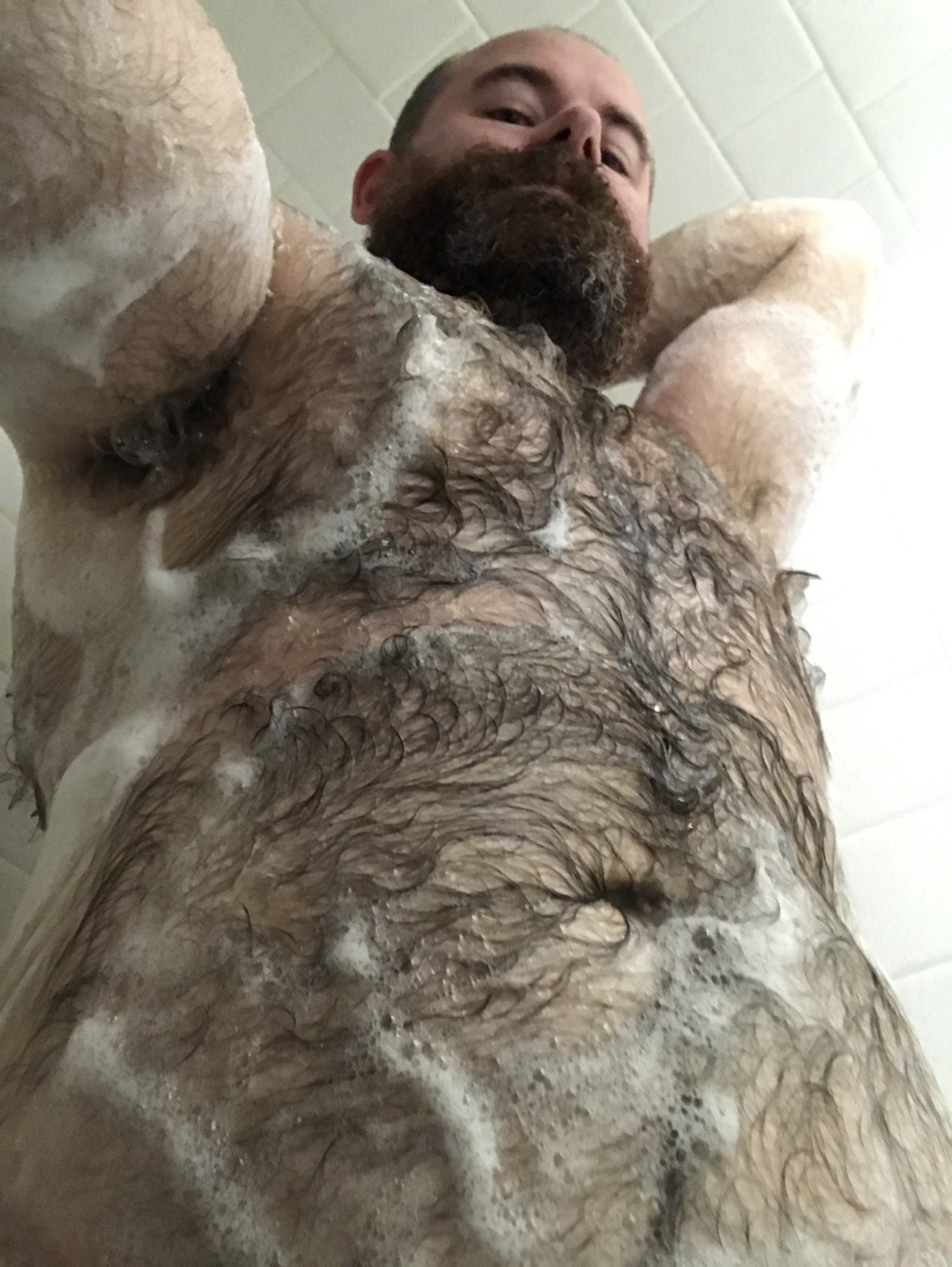 pizzaotter:  bearlywill:  Here are a couple of heavily soaped up shower selfies for