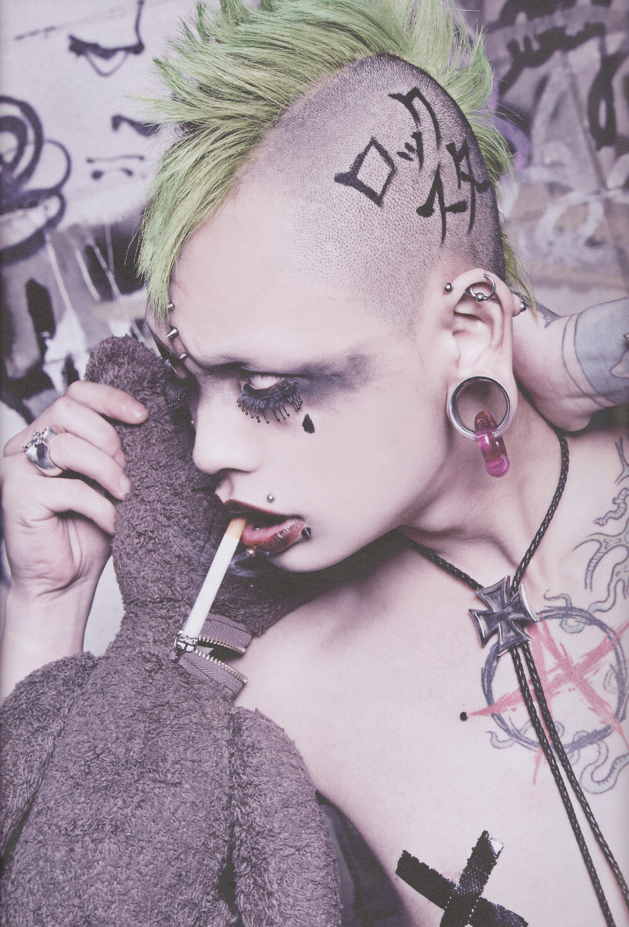 stray-prince:  kyoselflove:    「激-MASSIVE-突 全国編」 DIAURA VS MEJIBRAY