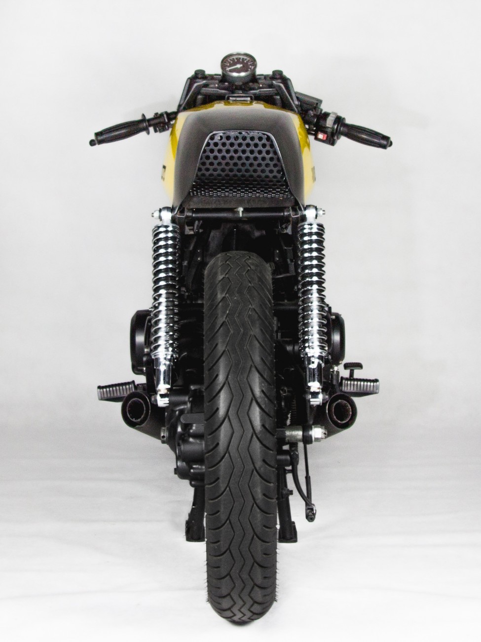 caferacerpasion:  Kawasaki KZ550 GT Cafe Racer “DOT1” by Ventus Garage  | www.caferacerpasion.com