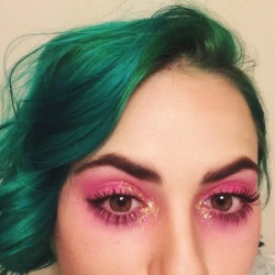 actuallycrying:  When am I gonna get dragged for doing this pink eyeshadow and glitter look from New Years? 