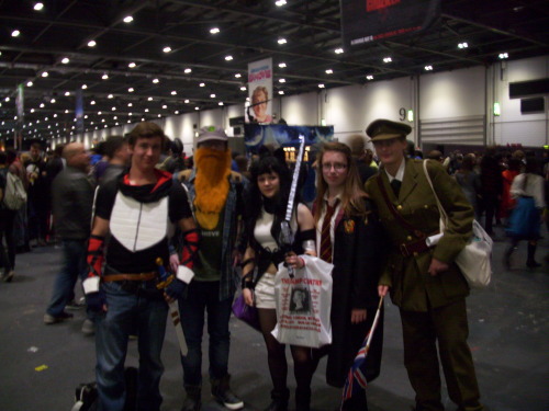 thelindsayjones:  scott43211:  MCM Expo London Comic con May 2014-Part 1  HAHAHA yes! The Jack cosplay is superb! I can’t believe I found this in the Bee and Puppycat tag!