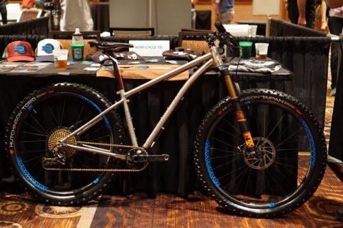chirosangaku:  IB16: NDVR unfolds U.S.-made Bravo titanium travel mountain bike - Bikerumor