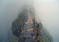 rorschachx:  Pico do Arieiro, Madeira, Portugal | image by claustral 