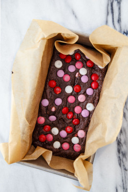 sweetoothgirl:    SMALL-BATCH BROWNIES  