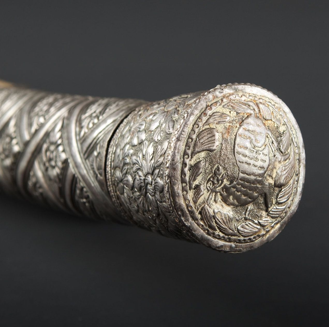 art-of-swords:  Dha Sword Dated: 19th century Culture: Burmese Measurements: overall