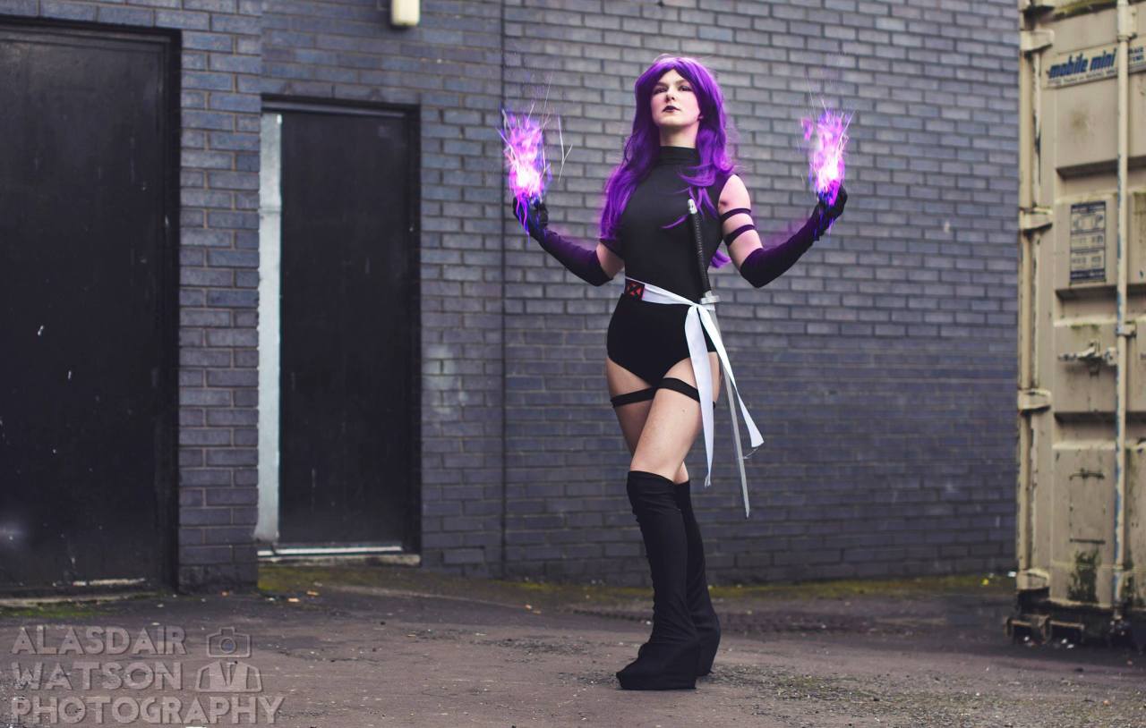 sharemycosplay:    X-Force Psylocke by Tiny Tigress Cosplay taken at MCM Glasgow