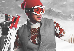 fuckyeah1d:  kiss you + red 