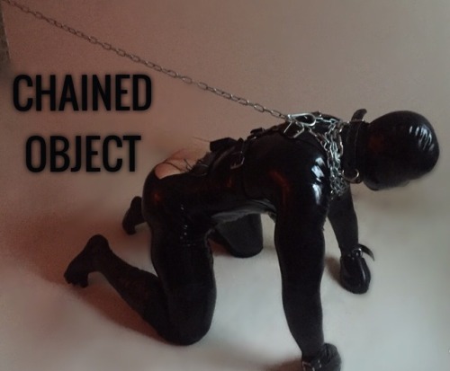 MASTERs proudly-owned rubber-muscle gimpslave plugged with anal-electro-plug - remotely controlled b