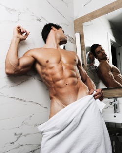 droppedzipper:John Neda by Body Project 