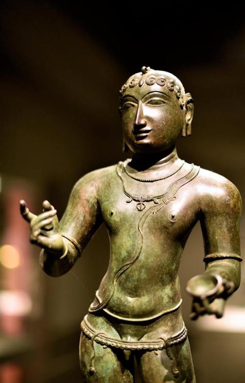 Child saint Sambandar, Chola bronze from Tamil Nadu, photo by Jay Shankar