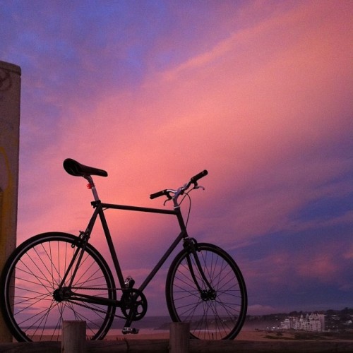 pabloazocar:  La última del finde. #nofilter #bici #singlespeed #sunset