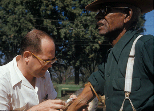 fyeah-history: Tuskegee syphilis experimentThe Tuskegee syphilis experiment was an infamous clinical