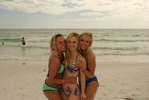 Sex three blondes #bikinis pictures