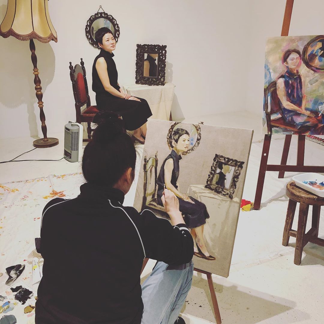 絵と言葉 丸2日間 栗田咲子さんと村田さんを描きました その他デッサンやクロッキーなども展示予定 二人の描写の対 絵と言葉 丸2日間 栗田咲子さんと村田さんを描きました その他デッサンやクロッキーなども展示予定 二人の描写の対