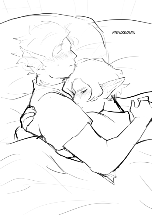 kishdoodles:haha what if flower husbands are sleeping on the same bed and then they h- ∠( ᐛ 」∠)＿