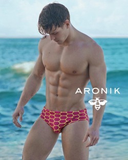 nickfolio:  Michael Dean for Aronik