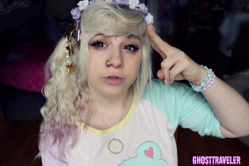 ghosttraveler:  i just want to be a magical girl forever ~