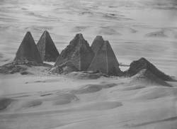 historicaltimes: Nubian pyramids of the Meroitic period at Gebel Barkal. Photograph taken during the University of Chicago Expedition to Egypt and Sudan in 1906. The pyramids were built from about 100 B.C. to 150 A.D. via reddit Read More