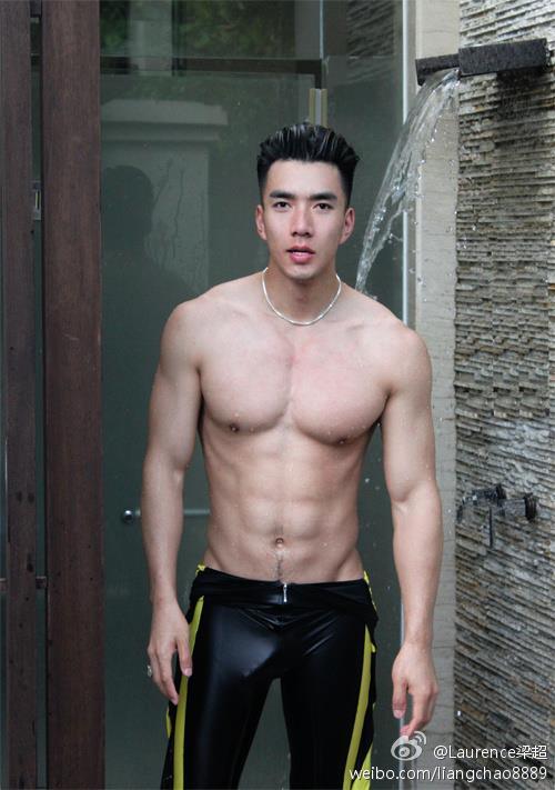 Laurence 梁超   