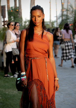 celebritiesofcolor:  Jasmine Tookes at Coachella