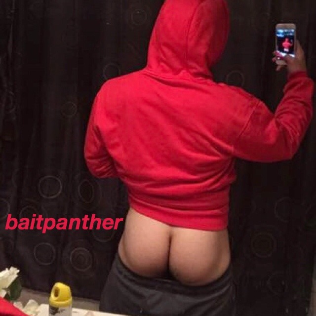 baitpanther:  LOL which ass YOU eatin ?? I’m feelin third row, last pic 🤭 if