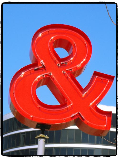 Rotating ampersand, Seattle Art Museum Olympic Sculpture Park, Seattle waterfront, 2009. 