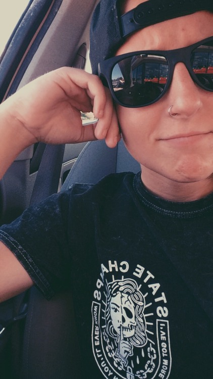 allykennedy96:Someone d8 me