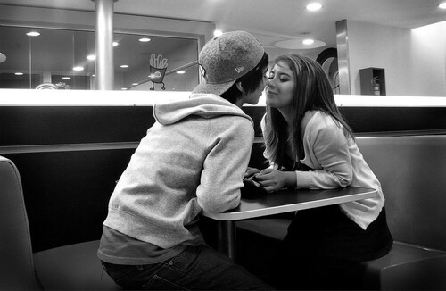 sillybreeze:  I’m looking for a tumblr girlfriend to promote until she’s famous, any takers?:/ ( I follow back :) ) 