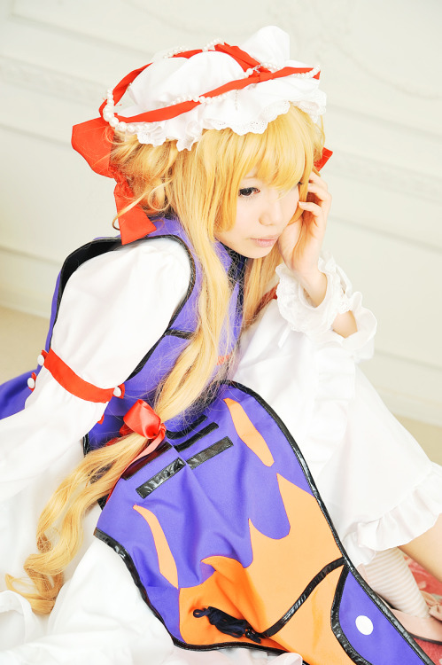 Touhou Project - Yakumo Yukari (Tenshi Myu) 1-10