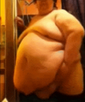 massivemyke:  844ormore:  fatmov:  grab and lift   So soft and beautiful.  My jealousy