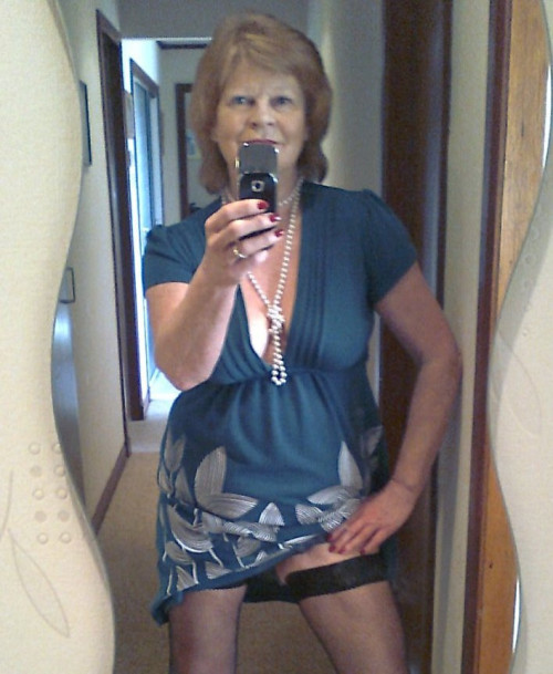 XXX I love to see truly mature women who still photo