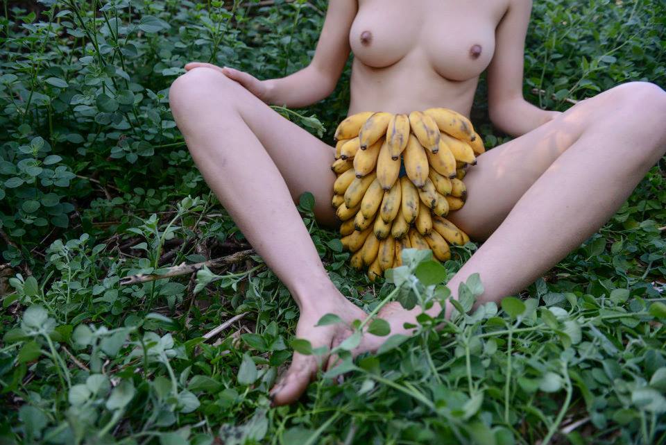 infamouslanre:  I like bananas