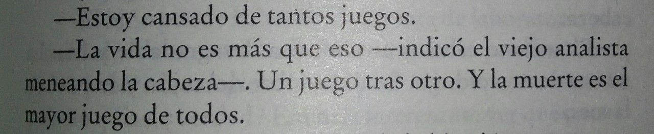 florhappiestplace:  El Psicoanalista - John Katzenbach.