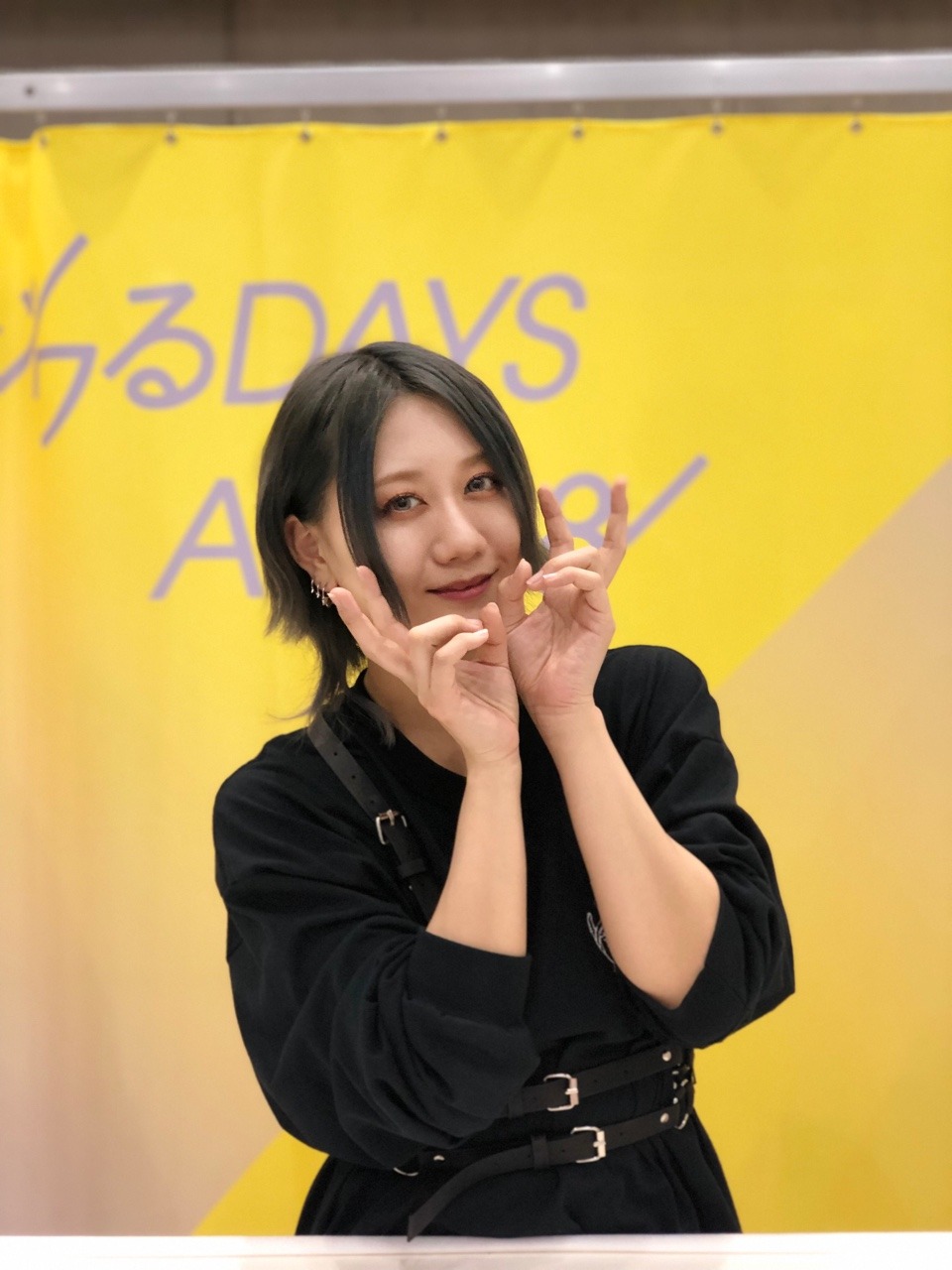 doctor48md:AKB48 55th Sg. “Jiwaru Days” Handshake Event @ Makuhari Messe (29.4.19 - 30.4.19) To quote my sister, “the only time in your miserable life when a cute Japanese girl will even consider talking to you”.