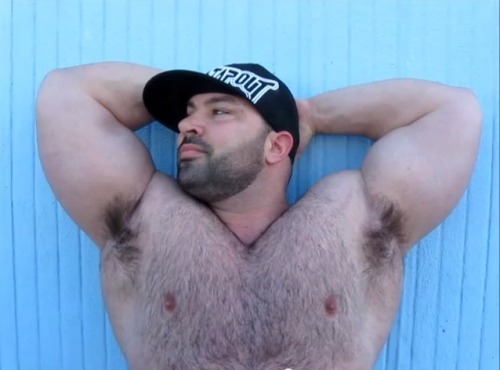 muscleaddict:  New set of my ”Look What Am I Watching Right Now?” series… The Football Player! Mr.Incredible Hunky; M I K E   S A U S E D O ! Need More Muscle Gay Gifs? - Click To Follow Tumblr’s Most Addictive MUSCLE BLOG! 