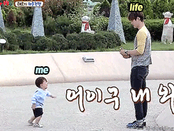 lil-duckling:  me when my food being taken away… 