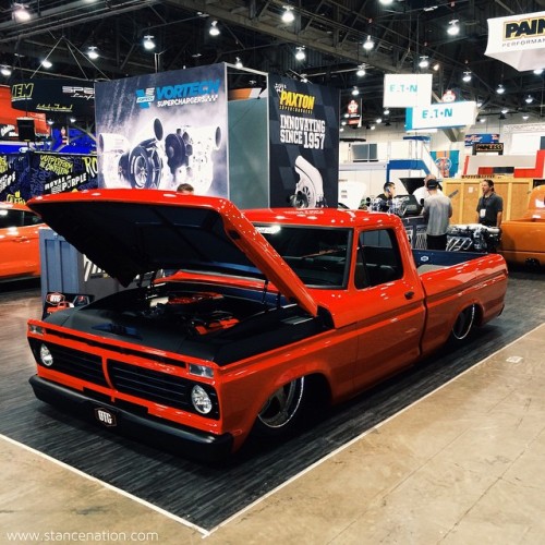 Porn stancenation:  LIVE from SEMA! 📷 @sn_elvis photos