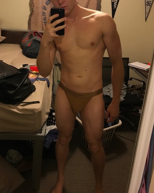 allsmoldernosalts:  took a chance on some sport briefs from @charliebymz and damn they’re fire