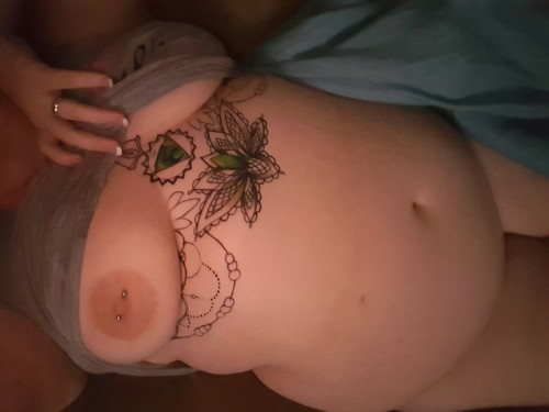 dominateyourqueen:  Different scenes on the TV, different hues on my pale skin.