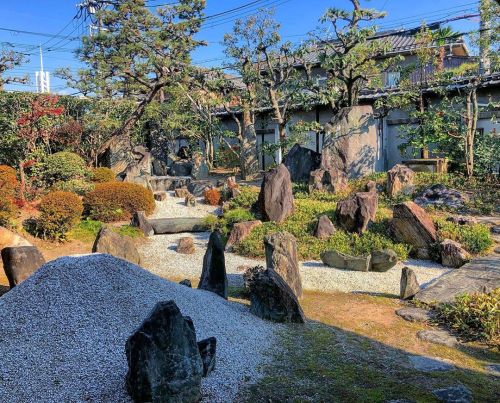 ＼おにわさん更新情報／ ‪[ 大阪府豊中市 ] 西山氏庭園“青龍庭” Nishiyama-shi Garden “Seiryu-tei”, Toyonaka, Osaka の写真・記事を更新しました。