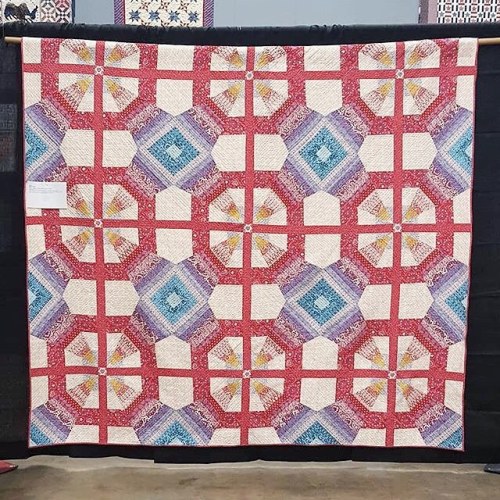 This is one quilt that I will never forget. It is such a breathtaking design!! #quiltsofinstagram Re